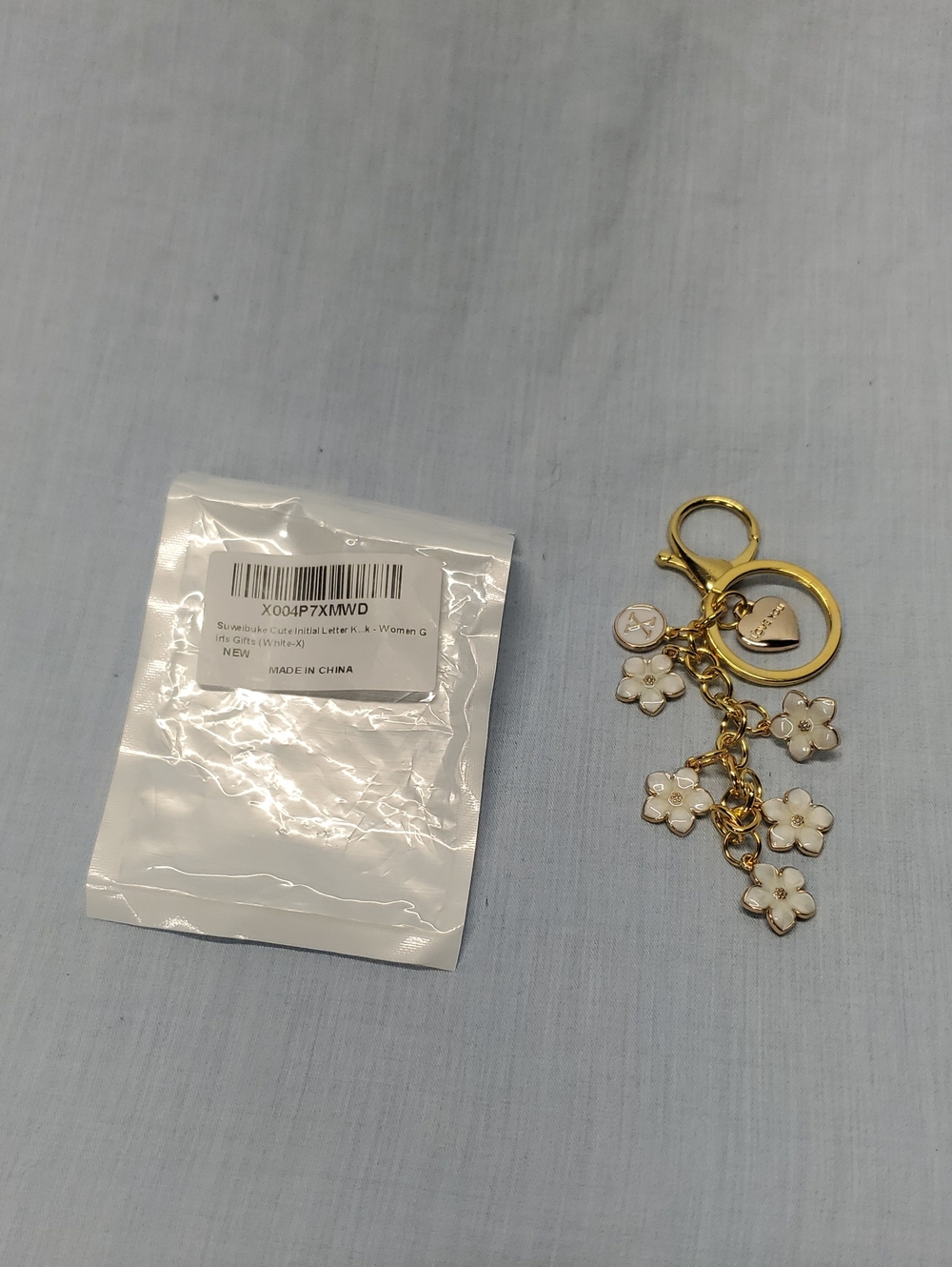Gold and White Floral Charm Keychain Keyring